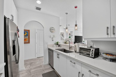Newer construction, builder-upgraded townhome maintained in - photo 6