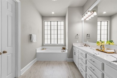Welcome to this beautiful, gorgeous, elegantly updated residence - photo 20