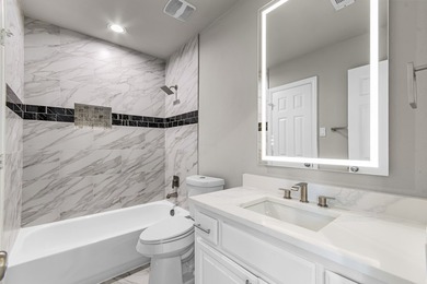 Welcome to this beautiful, gorgeous, elegantly updated residence - photo 23