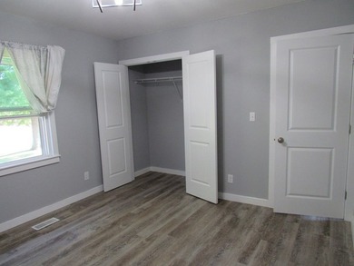 This stunning all-brick ranch has been beautifully remodeled - photo 27