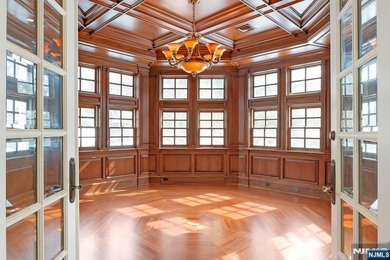 Welcome to an exceptional newly gut-renovated stone colonial - photo 28