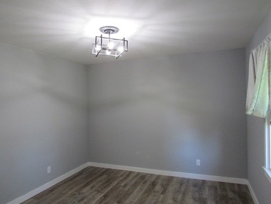 This stunning all-brick ranch has been beautifully remodeled - photo 28