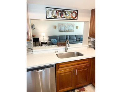 Bright and spacious, ground-floor corner unit, offering comfort - photo 10