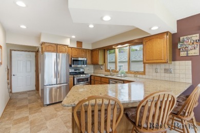 Waterfront Lake Living - photo 11