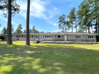 Lake Home For Sale in Swainsboro, Georgia