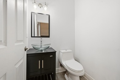 Nestled in the vibrant heart of Lake Worth Beach, this spacious - photo 11