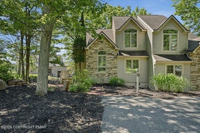 Well-maintained contemporary townhome located in the highly - photo 1