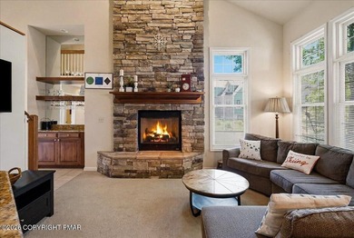 Well-maintained contemporary townhome located in the highly - photo 10