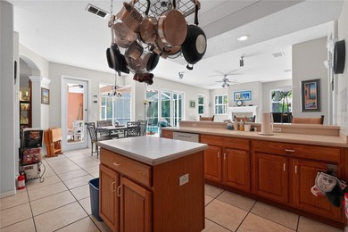 Welcome to this beautifully maintained one owner pool home in - photo 14
