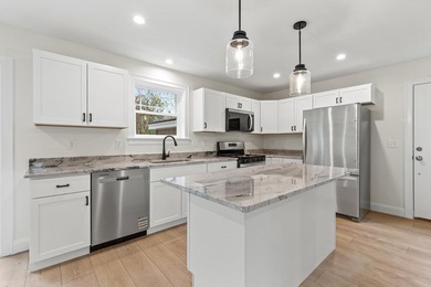 Thoughtfully designed with simple living in mind, this 3 bedroom - photo 14