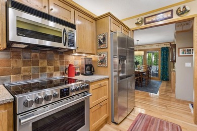 SEE 3D VIRTUAL TOUR & FLOOR PLAN. PRAIRIE SCHOOL HOME BUILT BY - photo 20