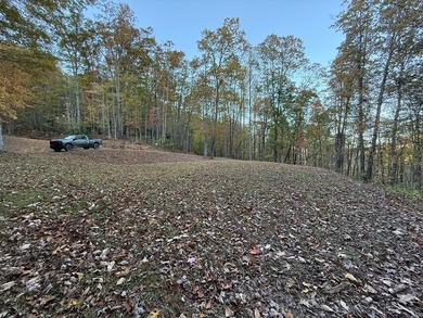 Build your mountain getaway in the desirable gated community of - photo 4