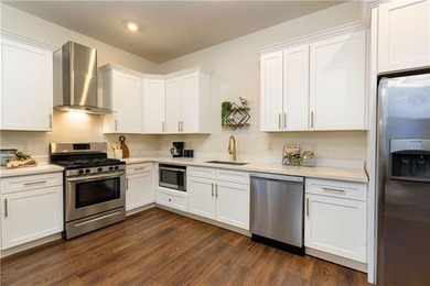 STR opportunity in one of the CBD's most beautiful historic