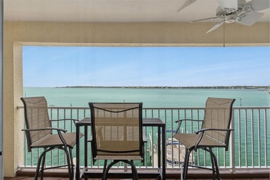 Set within a gated, waterfront community in Oldsmar, this - photo 32