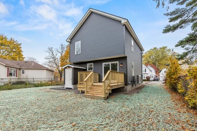 Thoughtfully designed with simple living in mind, this 3 bedroom - photo 33