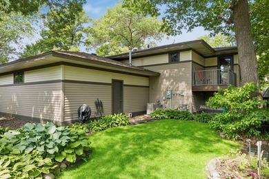 SEE 3D VIRTUAL TOUR & FLOOR PLAN. PRAIRIE SCHOOL HOME BUILT BY - photo 45