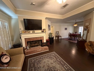 ON THE WATER in Chelsea Isle in Cobblestone. This 3 bedroom, 2 - photo 7