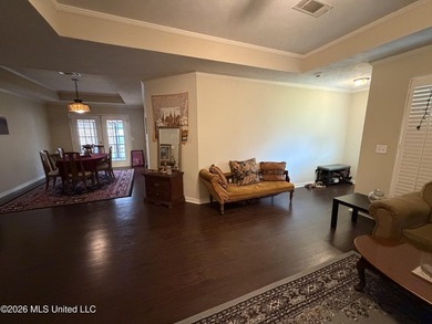 ON THE WATER in Chelsea Isle in Cobblestone. This 3 bedroom, 2 - photo 8