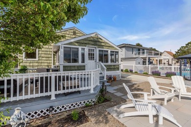 Green Island waterfront gem! Larger than she appears from the - photo 49