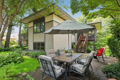 SEE 3D VIRTUAL TOUR & FLOOR PLAN. PRAIRIE SCHOOL HOME BUILT BY - photo 49