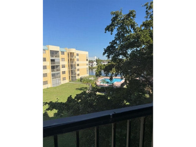(private lake, pond, coastal) Condo For Sale in Lauderhill Florida