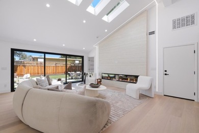 Stunning Fully Reimagined Luxury Residence in One of Los Altos - photo 12