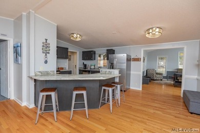 This fully furnished Lake Gaston waterfront home on Pea Hill - photo 5