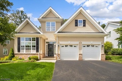 Welcome to a true GEM! Beautifully maintained colonial w/apprx - photo 3