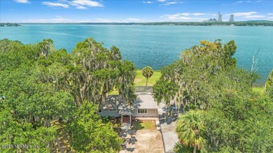 St. Johns River - Putnam County Home For Sale in East Palatka Florida