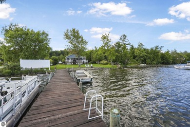 Lake Leelanau Home For Sale in Traverse City Michigan