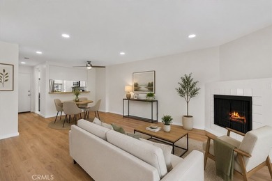 Welcome to effortless downtown living in this beautifully - photo 2