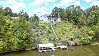 Welcome to your dream lake retreat! This beautifully renovated - photo 24