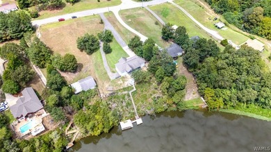 Welcome to your dream lake retreat! This beautifully renovated - photo 28