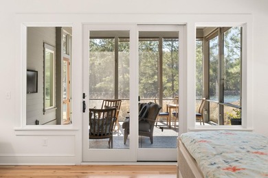 This stunning one-story home, built by Steve Koenig and designed - photo 38
