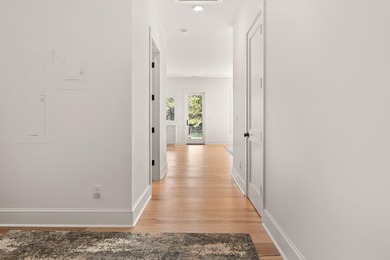 This stunning one-story home, built by Steve Koenig and designed - photo 48