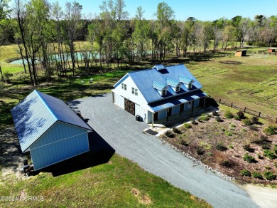 Lake Home For Sale in Burgaw, North Carolina