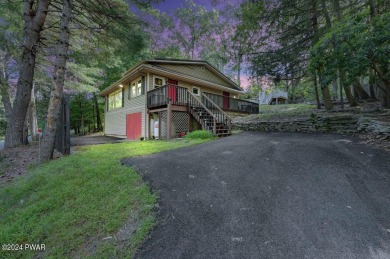 Lake Wallenpaupack Home For Sale in Greentown Pennsylvania