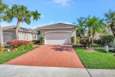 Lake Home For Sale in Boynton Beach, Florida