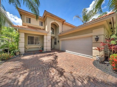 New Price! WPB resort-style lakefront living in this spacious - photo 2