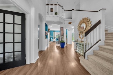 New Price! WPB resort-style lakefront living in this spacious - photo 4