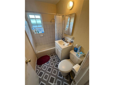 Welcome to this charming TRIPLEX located at 1405 Lagoon Ave in - photo 13