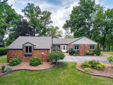 Lake Home For Sale in Glen Carbon, Illinois