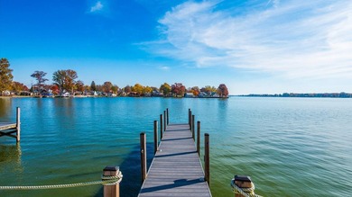 Unparalleled luxury meets carefree lake living in this stunning - photo 3