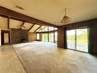 Opportunity awaits on 2 beautiful acres in Knoxville! This 1,895 - photo 8