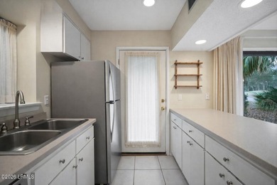 Desirable CORNER UNIT offering a rare and versatile TWO-BEDROOM - photo 12