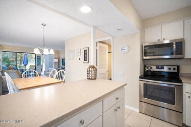 Desirable CORNER UNIT offering a rare and versatile TWO-BEDROOM - photo 13