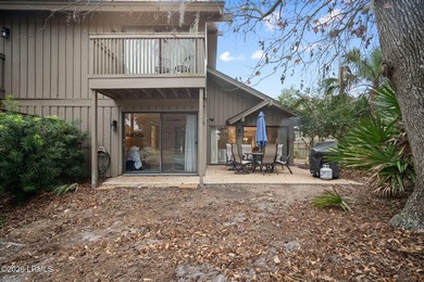 Desirable CORNER UNIT offering a rare and versatile TWO-BEDROOM - photo 17