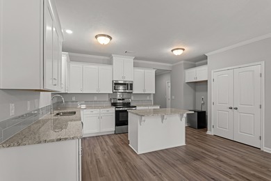 Brand-New One-Level Townhome Near Diamond Lakes Park Welcome to