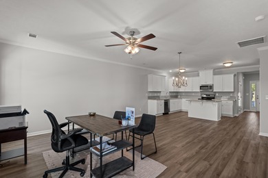 Brand-New One-Level Townhome Near Diamond Lakes Park Welcome to