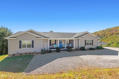 BROKER OPEN!! 11/14 11AM-1PM Beautiful ranch style home in a